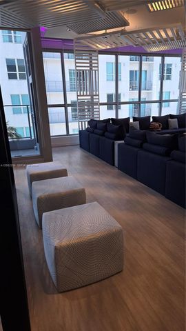 227 NE 2nd St 1613, Miami, FL 33132