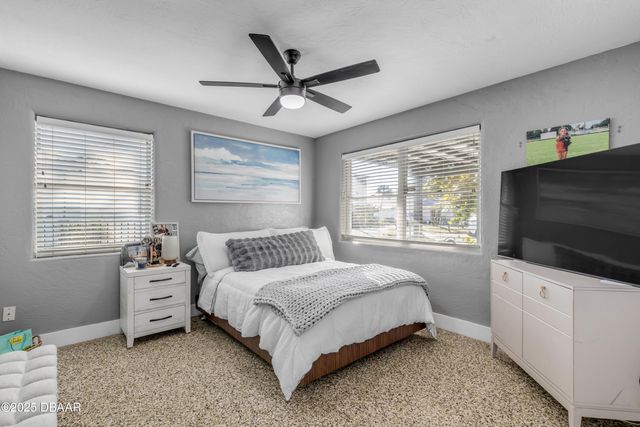 402 Lincoln Avenue, New Smyrna Beach, FL 32169