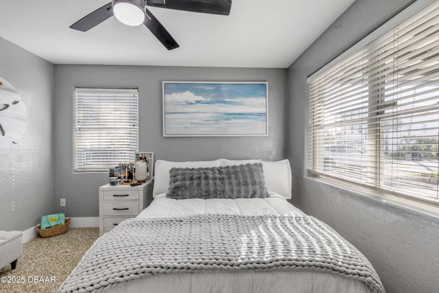 402 Lincoln Avenue, New Smyrna Beach, FL 32169