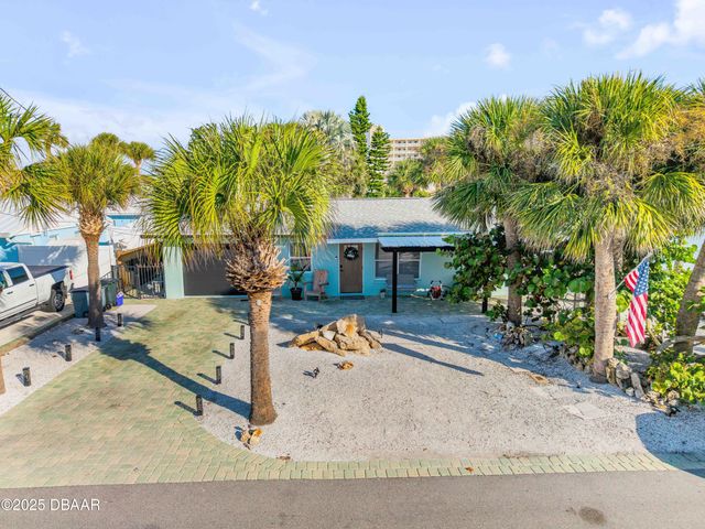 402 Lincoln Avenue, New Smyrna Beach, FL 32169