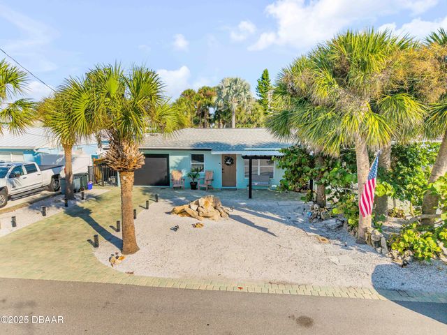 402 Lincoln Avenue, New Smyrna Beach, FL 32169