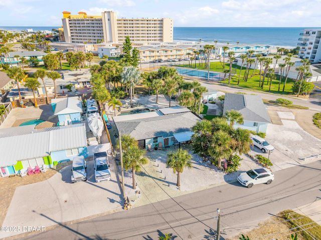 402 Lincoln Avenue, New Smyrna Beach, FL 32169