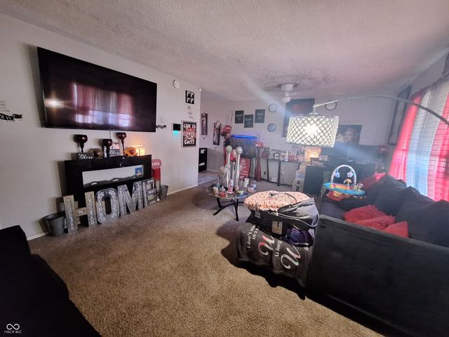 3930 Chateau Drive, Indianapolis, IN 46226