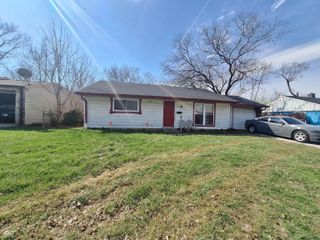 3930 Chateau Drive, Indianapolis, IN 46226