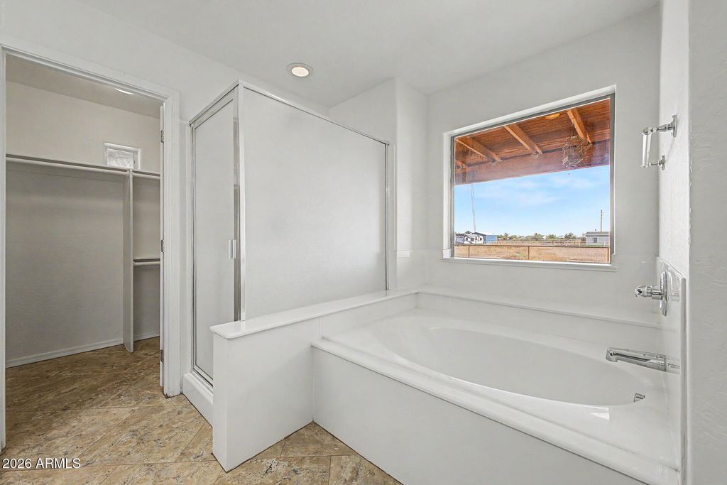 Image 16 of property listing at 33399 N KAREN Lane, San Tan Valley, AZ 85143