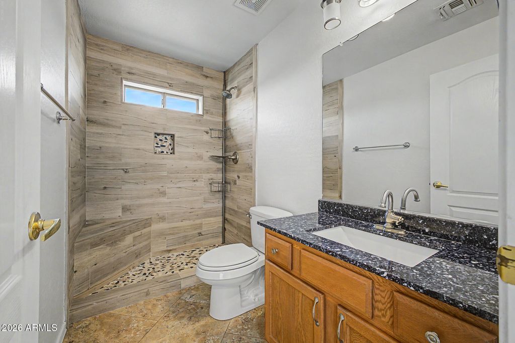 Image 20 of property listing at 33399 N KAREN Lane, San Tan Valley, AZ 85143