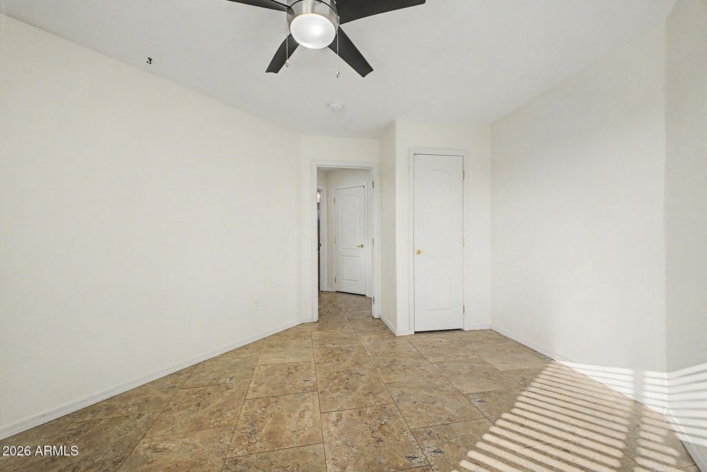 Image 22 of property listing at 33399 N KAREN Lane, San Tan Valley, AZ 85143