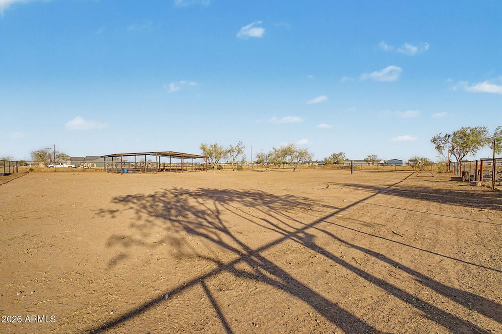 Image 29 of property listing at 33399 N KAREN Lane, San Tan Valley, AZ 85143