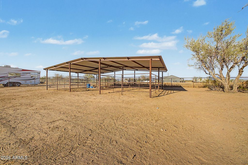 Image 30 of property listing at 33399 N KAREN Lane, San Tan Valley, AZ 85143