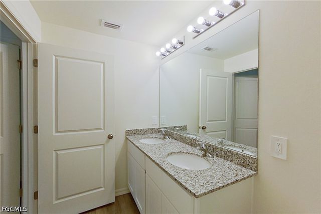 4020 Garden BLVD, Cape Coral, FL 33909