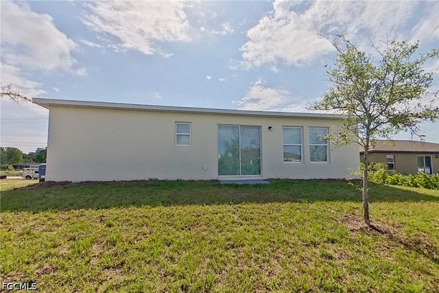 4020 Garden BLVD, Cape Coral, FL 33909