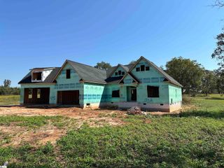 992 Bumblebee Lane, Wellford, SC 29385