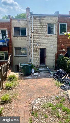 4036 NW ARKANSAS AVE NW, Washington, DC 20011