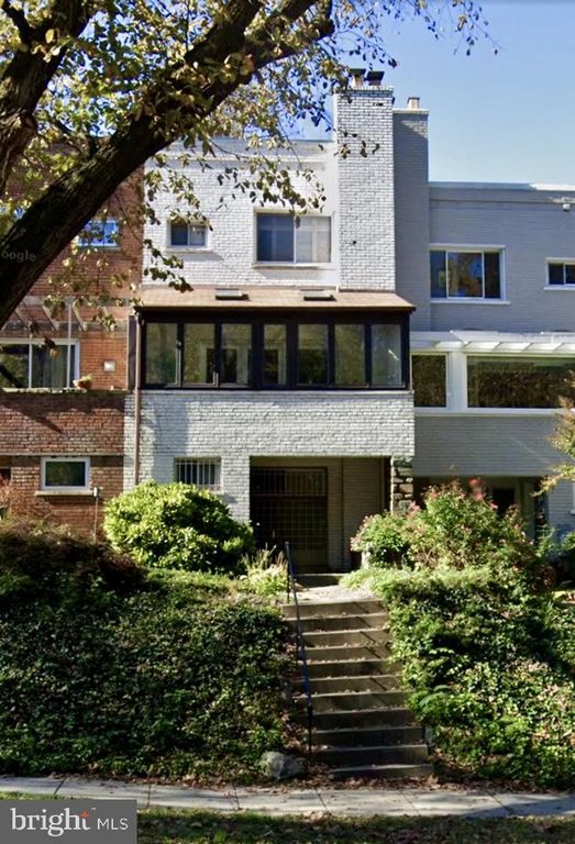 4036 NW ARKANSAS AVE NW, Washington, DC 20011