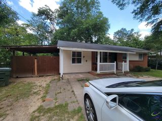 208 ravenwood Way, Warner Robins, GA 31093