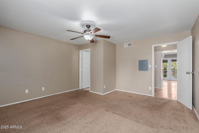 18811 N 19TH Avenue 2004, Phoenix, AZ 85027