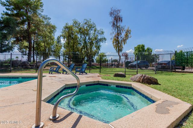 18811 N 19TH Avenue 2004, Phoenix, AZ 85027