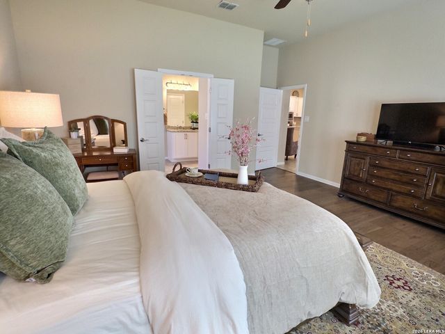 462 PECAN MDWS, New Braunfels, TX 78130