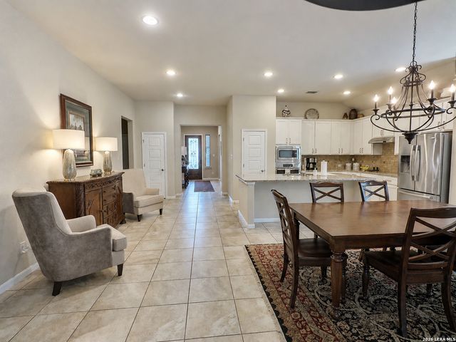 462 PECAN MDWS, New Braunfels, TX 78130