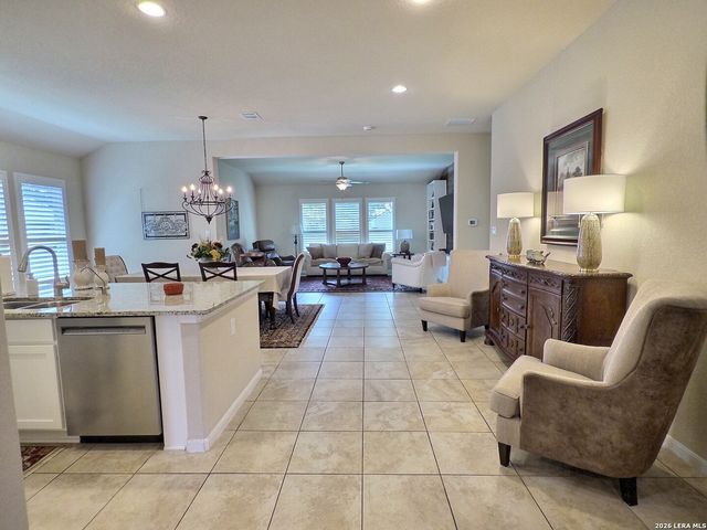 462 PECAN MDWS, New Braunfels, TX 78130