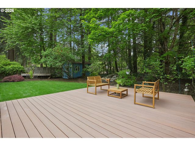 17500 HILL Way, Lake Oswego, OR 97035