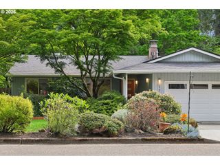 17500 HILL Way, Lake Oswego, OR 97035