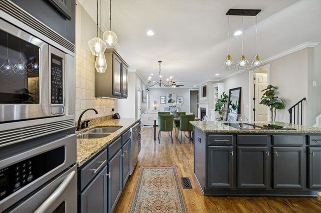 2944 Americus Dr, Thompsons Station, TN 37179