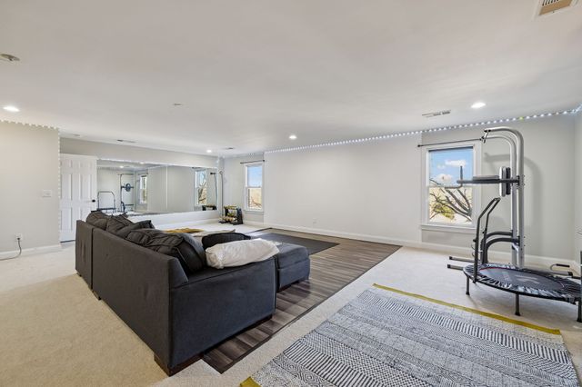 2944 Americus Dr, Thompsons Station, TN 37179