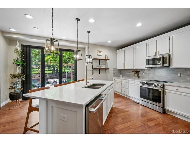 79 Dawn Heath Cir, Jefferson, CO 80127
