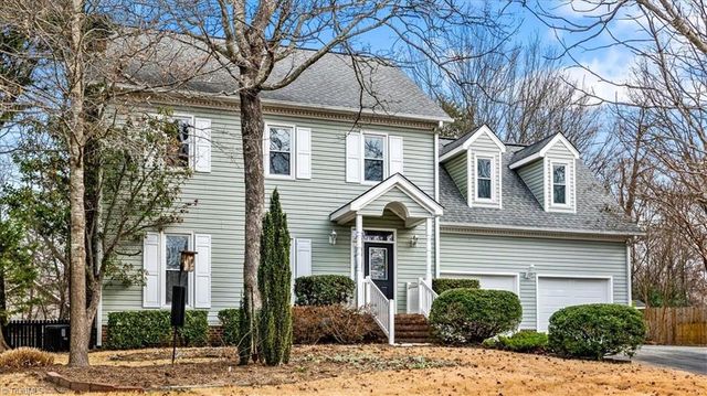 8 Knoll Brook Court, Greensboro, NC 27407