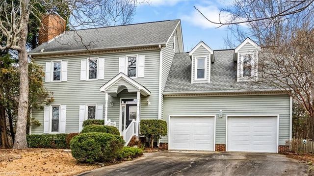 8 Knoll Brook Court, Greensboro, NC 27407