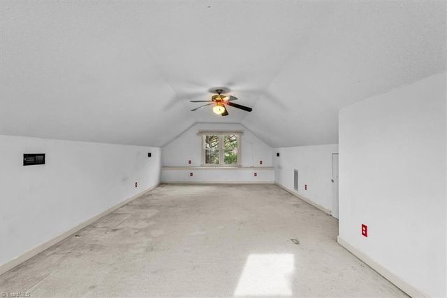 8 Knoll Brook Court, Greensboro, NC 27407