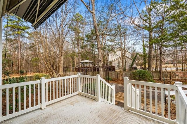 8 Knoll Brook Court, Greensboro, NC 27407