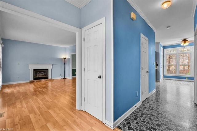 8 Knoll Brook Court, Greensboro, NC 27407