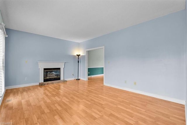 8 Knoll Brook Court, Greensboro, NC 27407