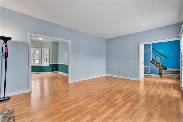 8 Knoll Brook Court, Greensboro, NC 27407