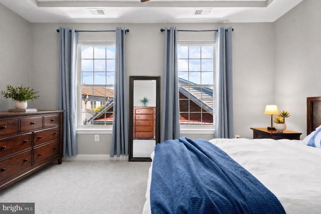 203 CAPTAINS WAY, Philadelphia, PA 19146