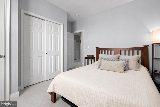 203 CAPTAINS WAY, Philadelphia, PA 19146