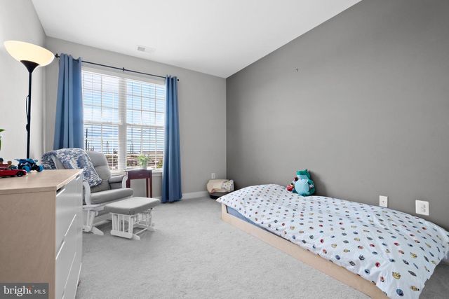 203 CAPTAINS WAY, Philadelphia, PA 19146