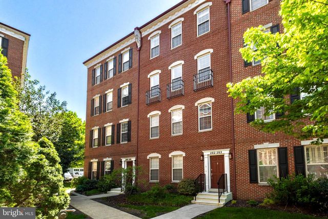203 CAPTAINS WAY, Philadelphia, PA 19146