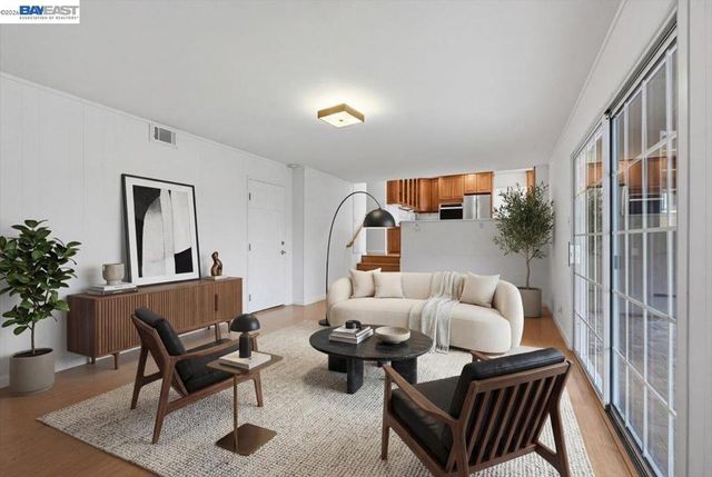 4977 Proctor Rd, Castro Valley, CA 94546