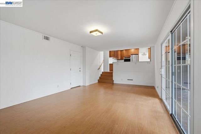 4977 Proctor Rd, Castro Valley, CA 94546