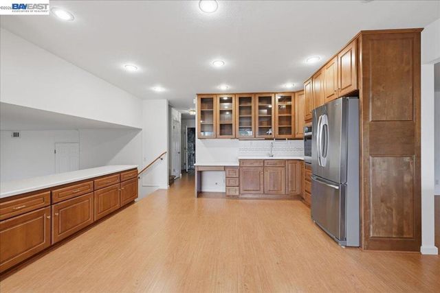 4977 Proctor Rd, Castro Valley, CA 94546