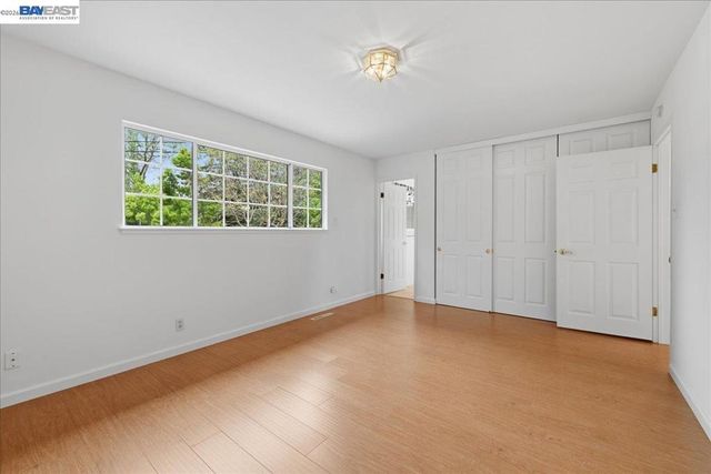 4977 Proctor Rd, Castro Valley, CA 94546