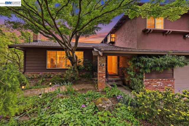 4977 Proctor Rd, Castro Valley, CA 94546