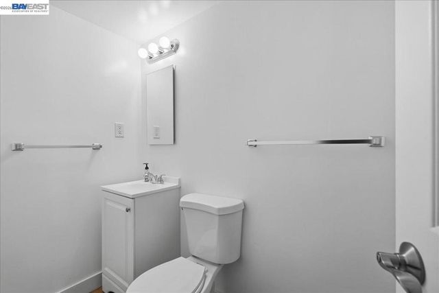 4977 Proctor Rd, Castro Valley, CA 94546