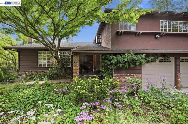 4977 Proctor Rd, Castro Valley, CA 94546