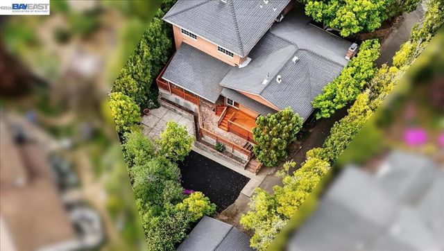 4977 Proctor Rd, Castro Valley, CA 94546