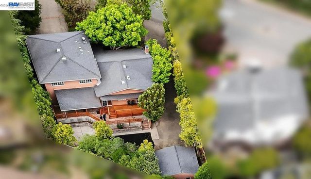 4977 Proctor Rd, Castro Valley, CA 94546