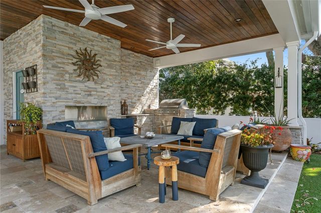 1237 BRIGHTWATERS BOULEVARD NE, St Petersburg, FL 33704